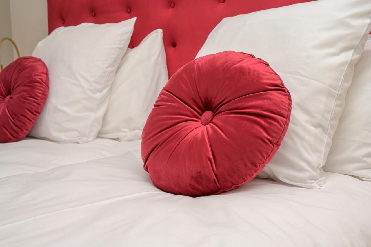 Logis Hotel Du Parc Pont-à-Mousson Екстериор снимка
