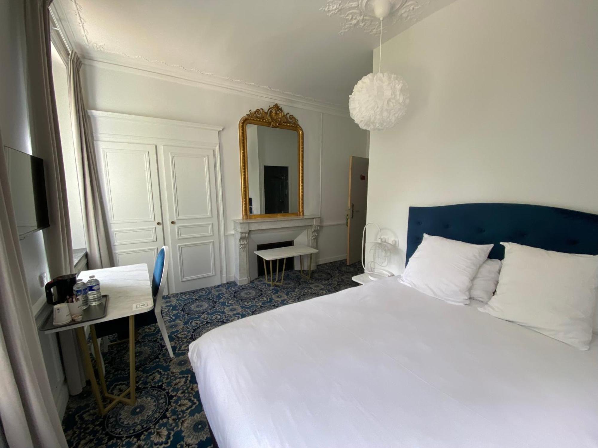 Logis Hotel Du Parc Pont-à-Mousson Екстериор снимка